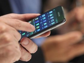 Operadora de telefonia móvel é condenada por cobrança indevida e danos morais